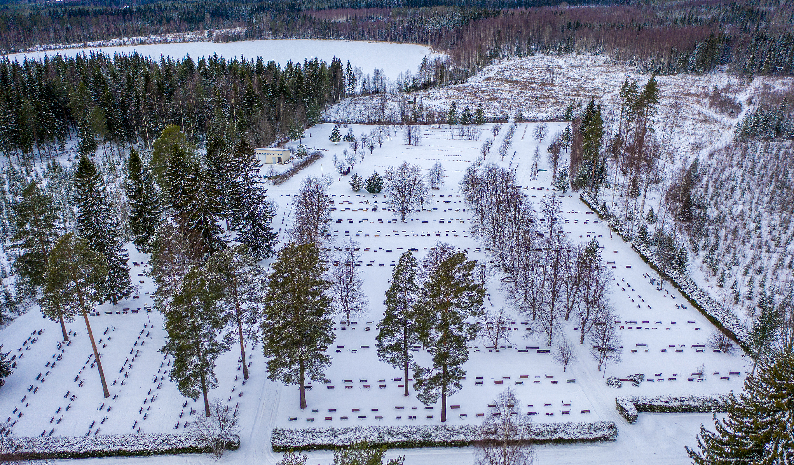 Konneveden hautausmaa Konneveden hautausmaa uusi puoli ilmakuva talvella